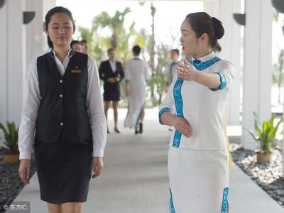 餐廳全流程服務(wù)用語及禮儀指南 從迎客到送客的貼心規(guī)范